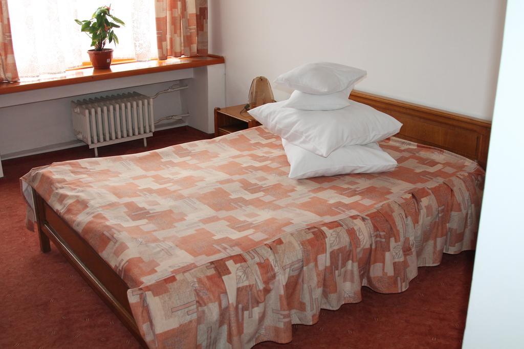 Hotel Zimbru Campulung Moldovenesc Phòng bức ảnh