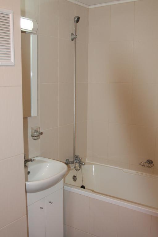 Hotel Zimbru Campulung Moldovenesc Phòng bức ảnh