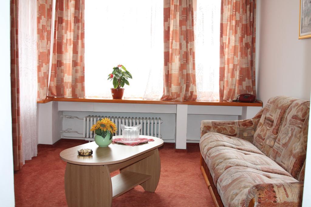 Hotel Zimbru Campulung Moldovenesc Phòng bức ảnh