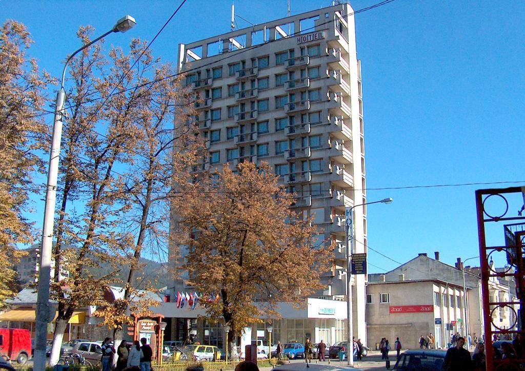 Hotel Zimbru Campulung Moldovenesc Ngoại thất bức ảnh